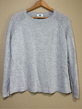 Old Navy Women’s Lightweight Gray Crewneck Sweater